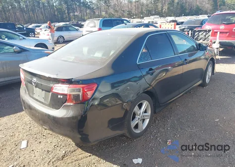 2014 Toyota Camry Se z USA, uszkodzony, nr VIN 4T1BF1FKXEU788254